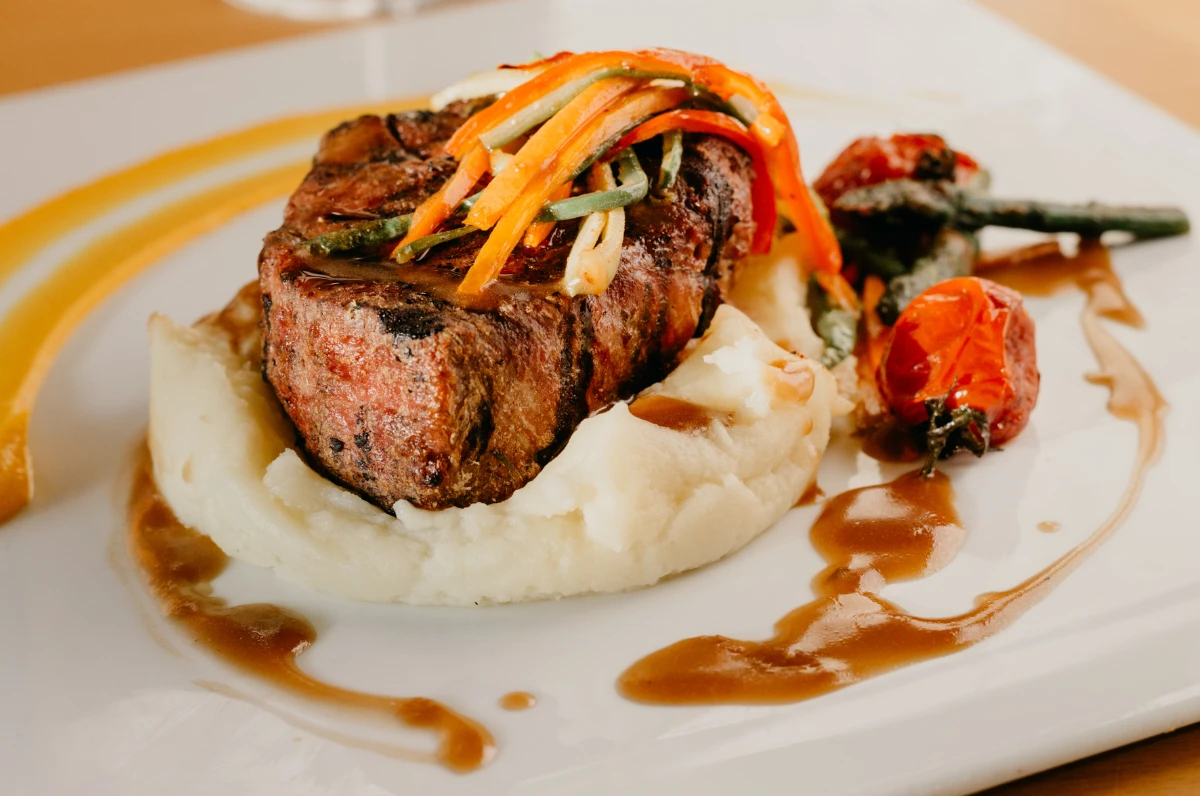 Steak with Mashed Potatoes